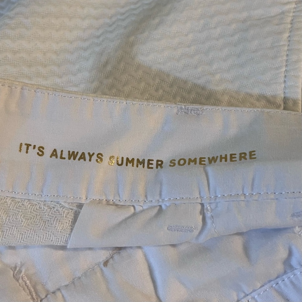 Lilly Pulitzer Jayne Short 7” - Picture 7 of 13